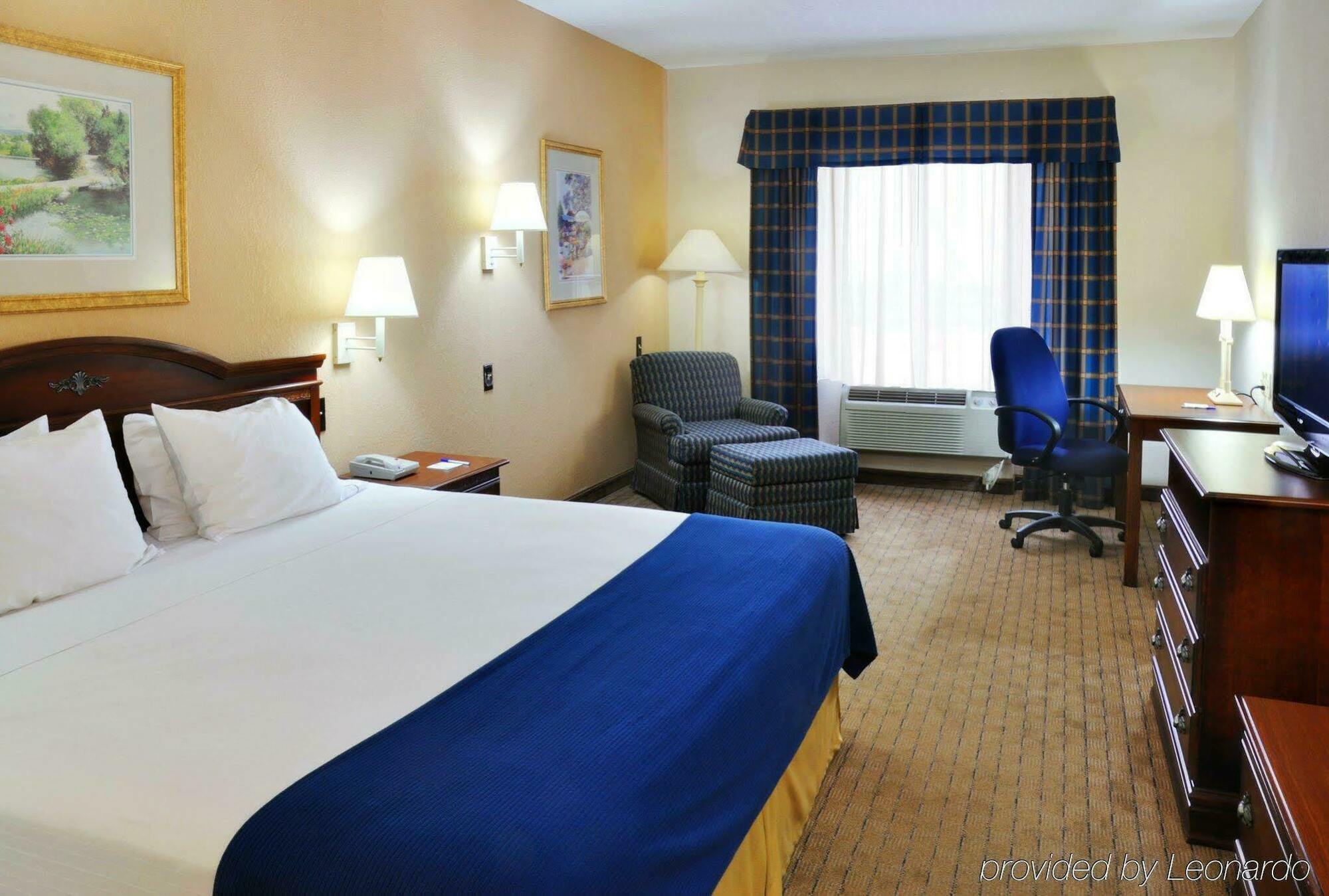Country & By Radisson, Houston Northwest, Tx 2*